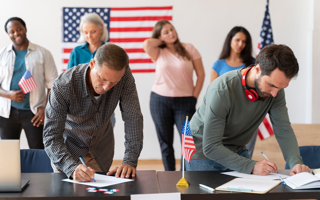 people-registering